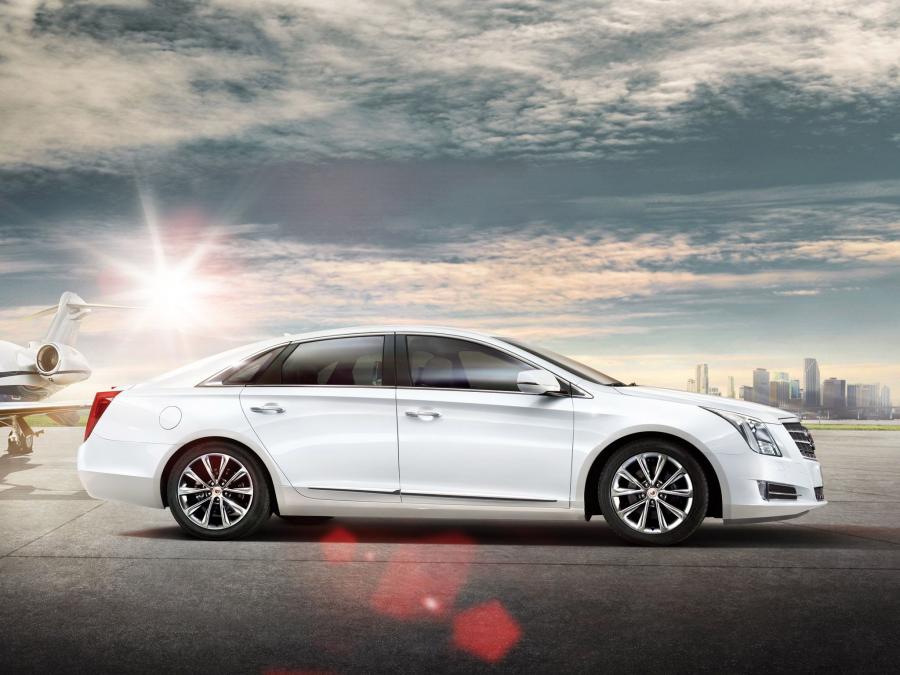  Cadillac XTS 2013 года  (CN) (фото 4 из 8)